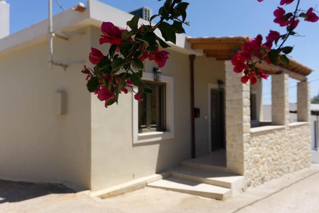 Casa Di Kapaka - New Villa In The Countryside Roupai Esterno foto