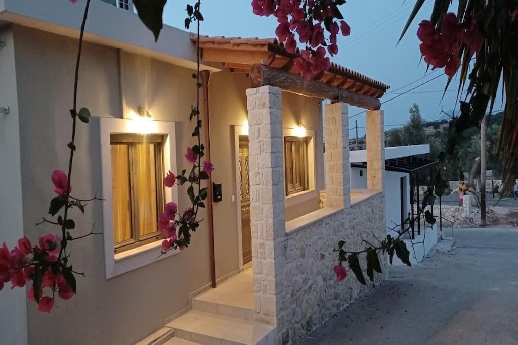 Casa Di Kapaka - New Villa In The Countryside Roupai Esterno foto